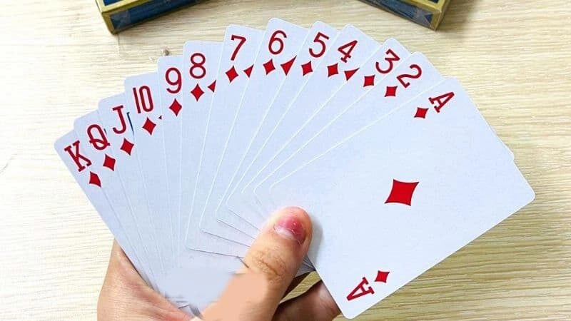 Thúi heo là gì? Quy định thúi heo trong game bài tiến lên